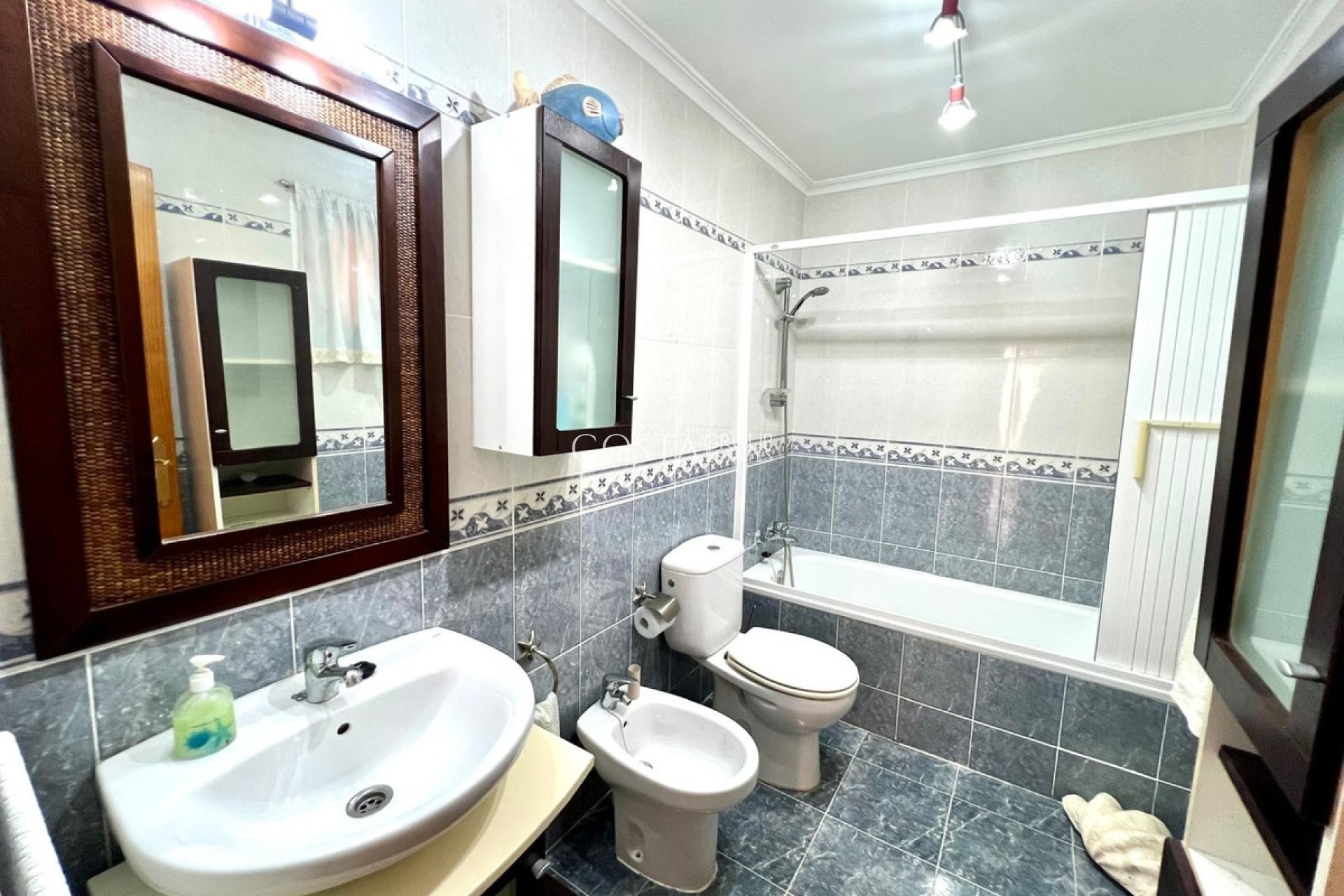 Revente - Maison -
Pinoso - Pinoso Centro