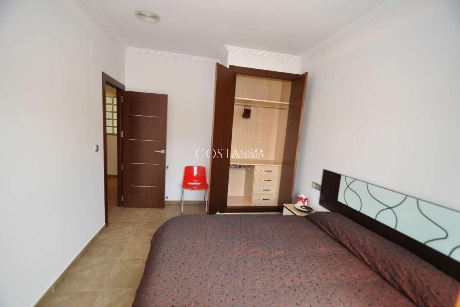 Revente - Maison -
Pinoso - Pinoso Centro