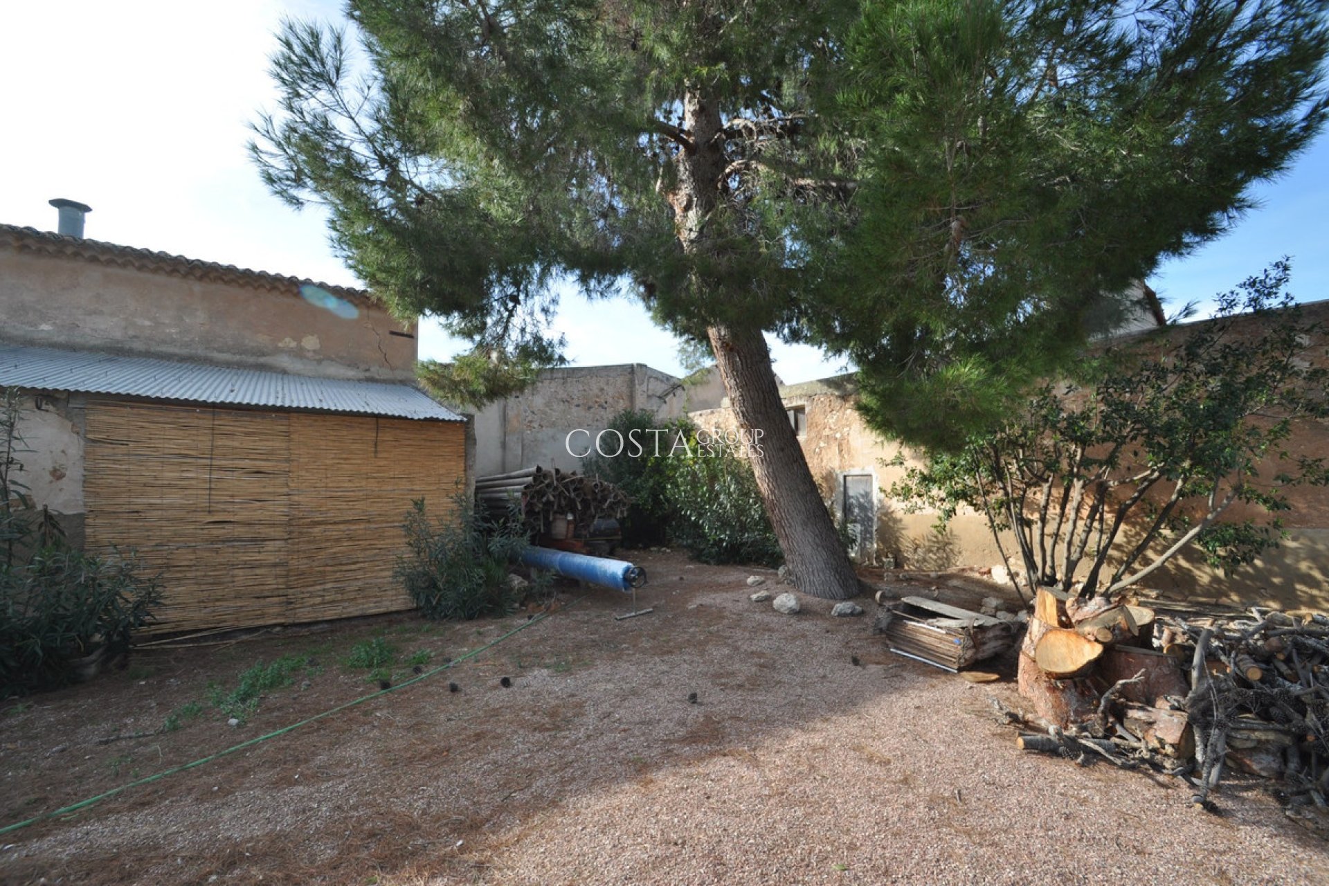 Revente - Maison -
Pinoso - Pinoso Centro