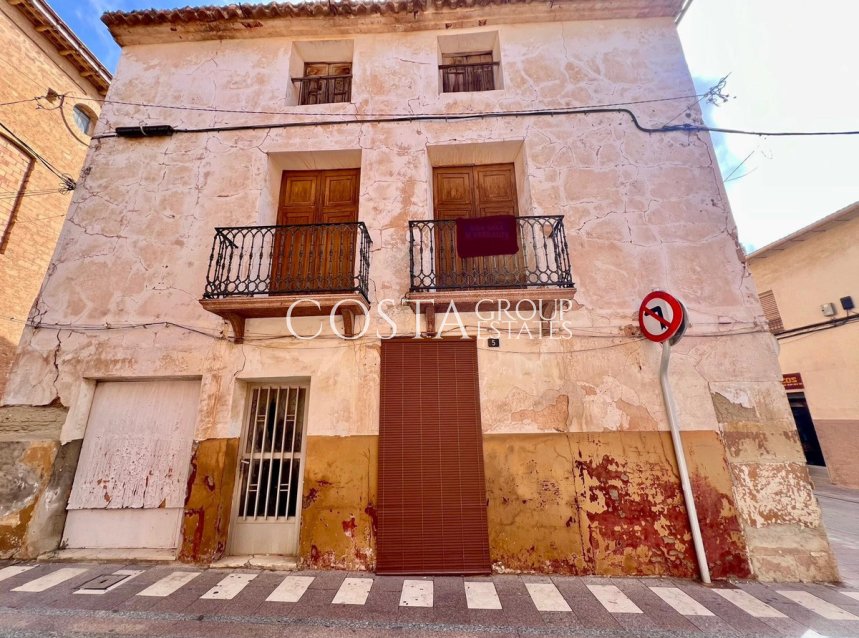 Revente - Maison -
Pinoso - Pinoso Centro