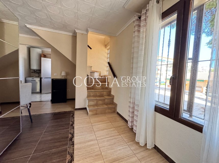 Revente - Maison -
Punta Prima