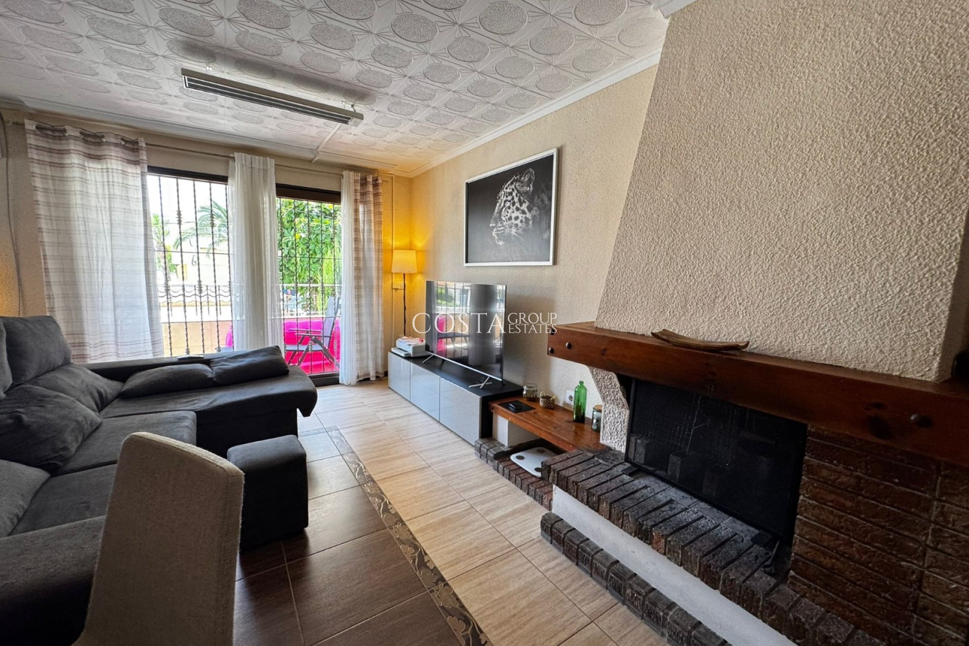 Revente - Maison -
Punta Prima