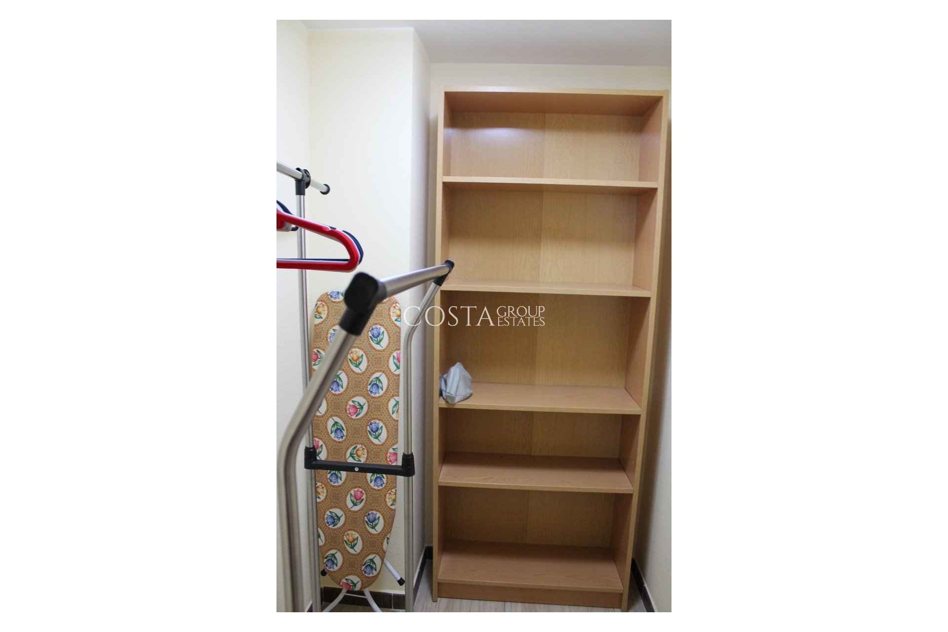 Revente - Maison -
Punta Prima