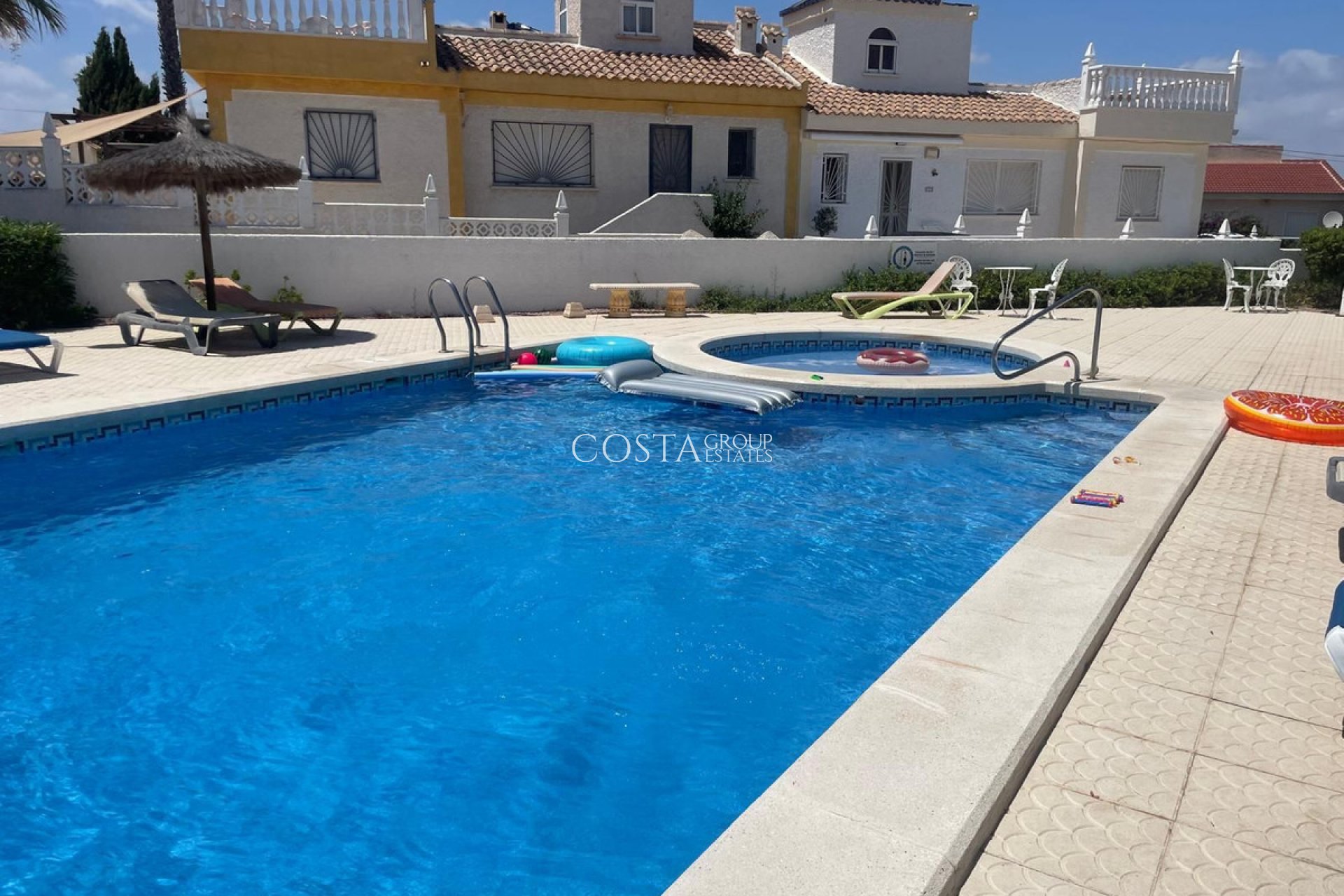 Revente - Maison -
Rojales - Quesada