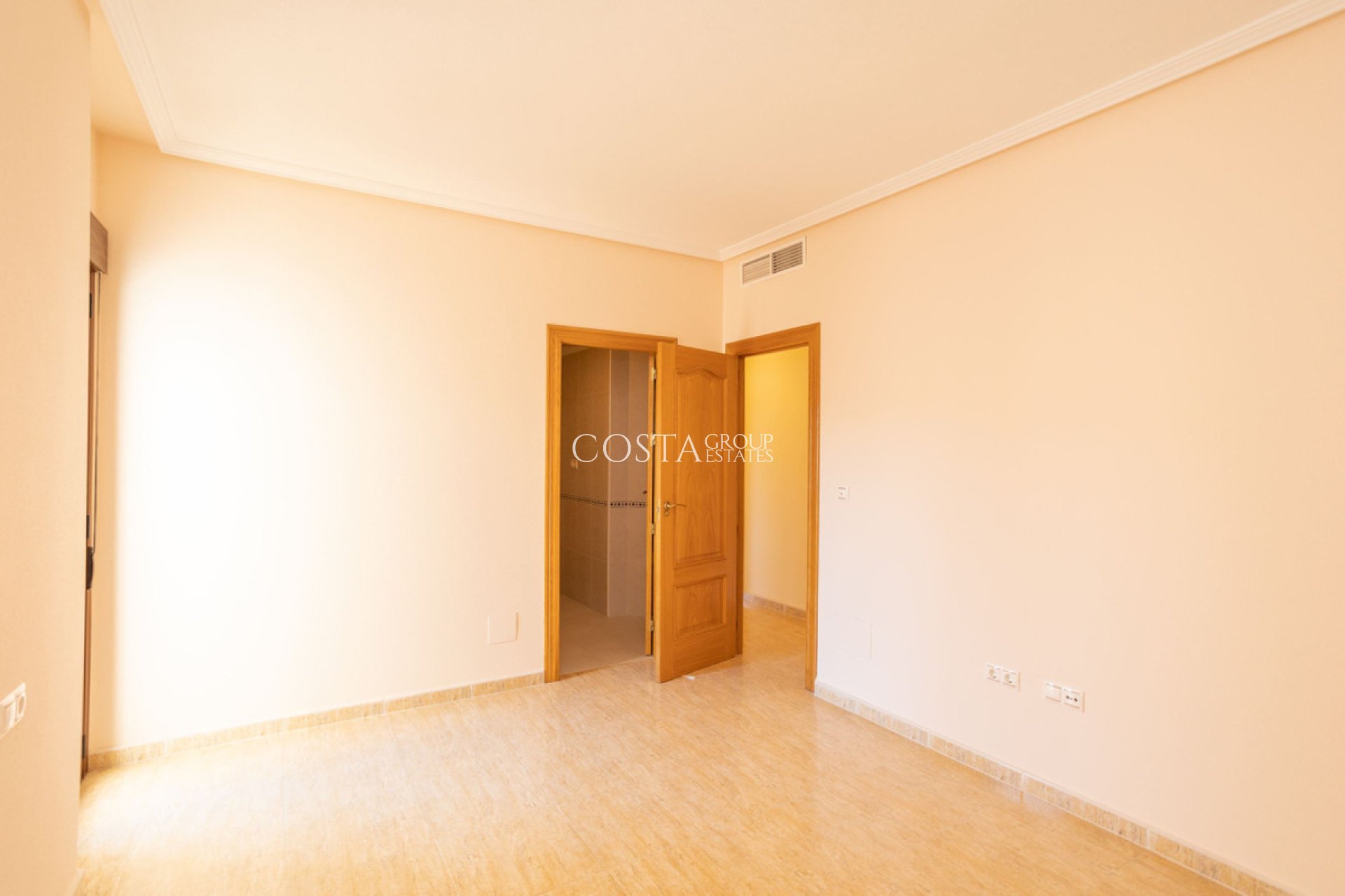 Revente - Maison -
San Miguel de Salinas - San Miguel de Salinas Centro