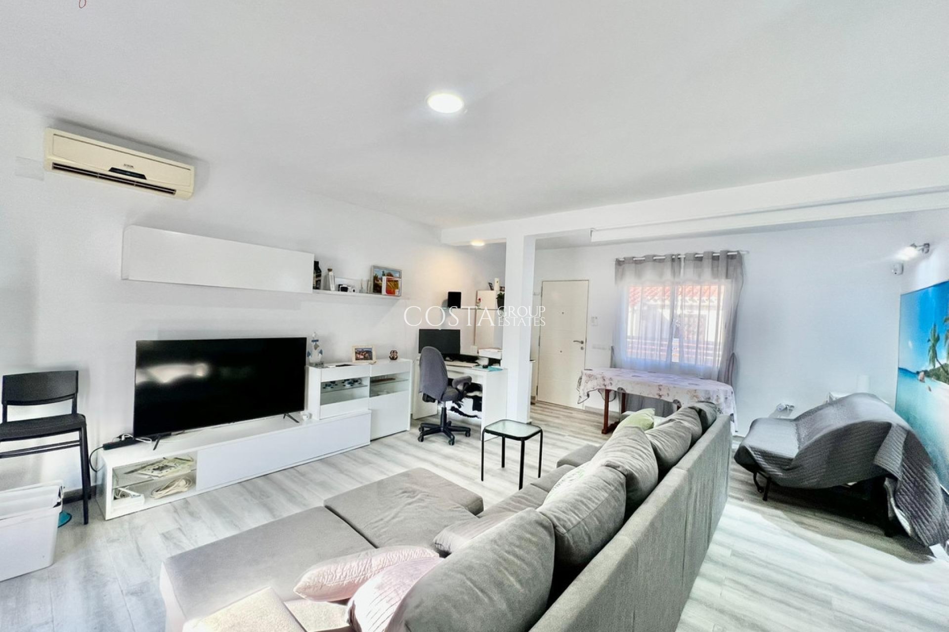 Revente - Maison -
Torrevieja - Torrevieja Centro