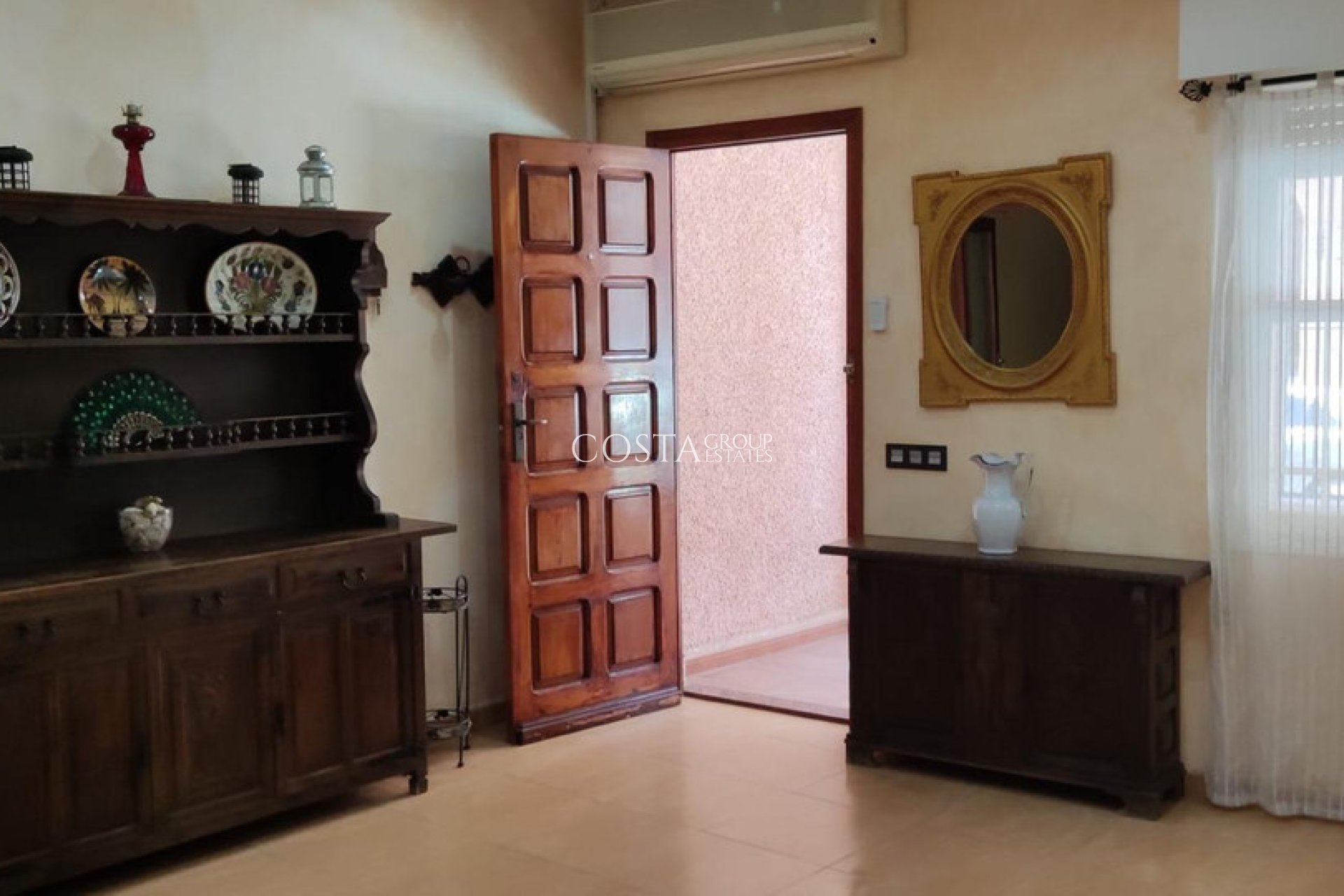 Revente - Maison -
Torrevieja - Torrevieja Centro
