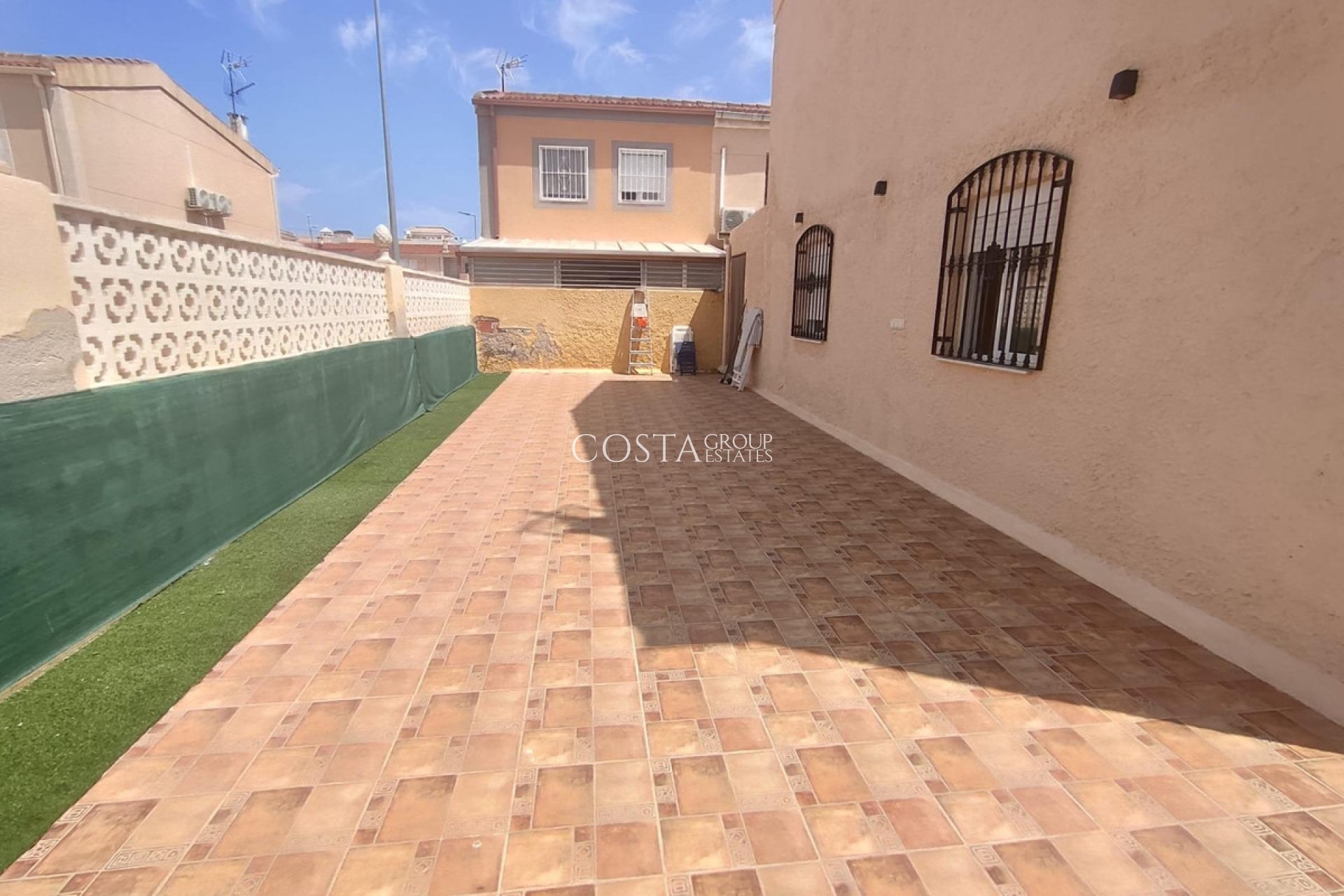 Revente - Maison -
Torrevieja - Torrevieja Centro