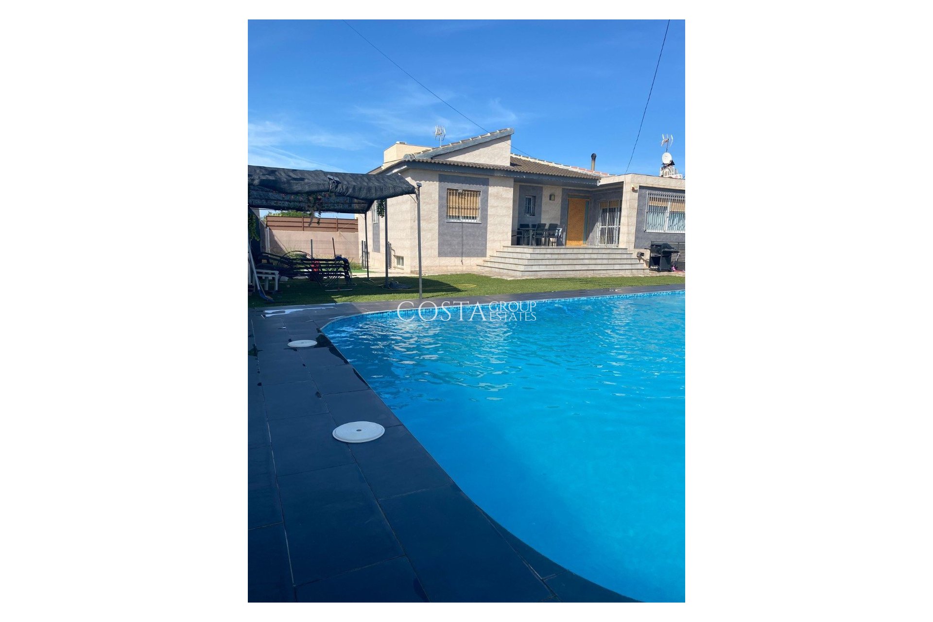 Revente - Maison -
Torrevieja - Torrevieja Centro