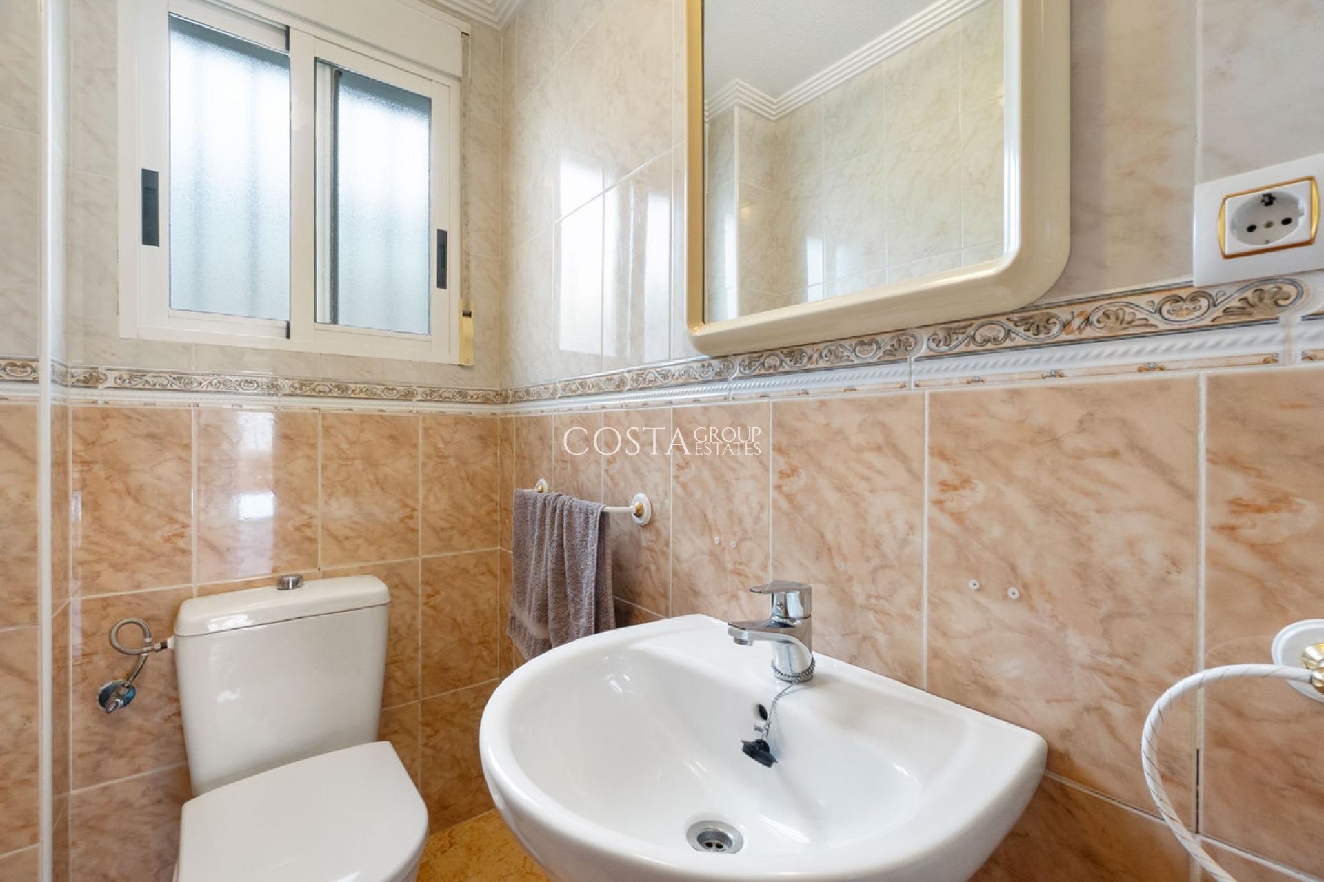 Revente - Maison -
Torrevieja - Torrevieja Centro
