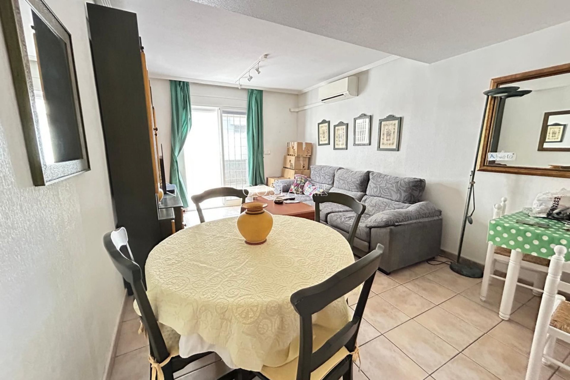 Revente - Maison -
Torrevieja - Torrevieja Centro