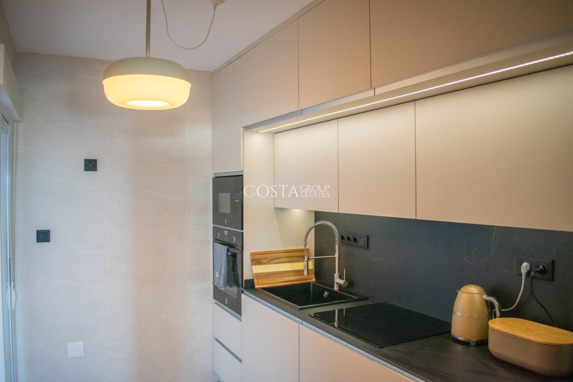 Revente - Maison -
Torrevieja - Torrevieja Centro