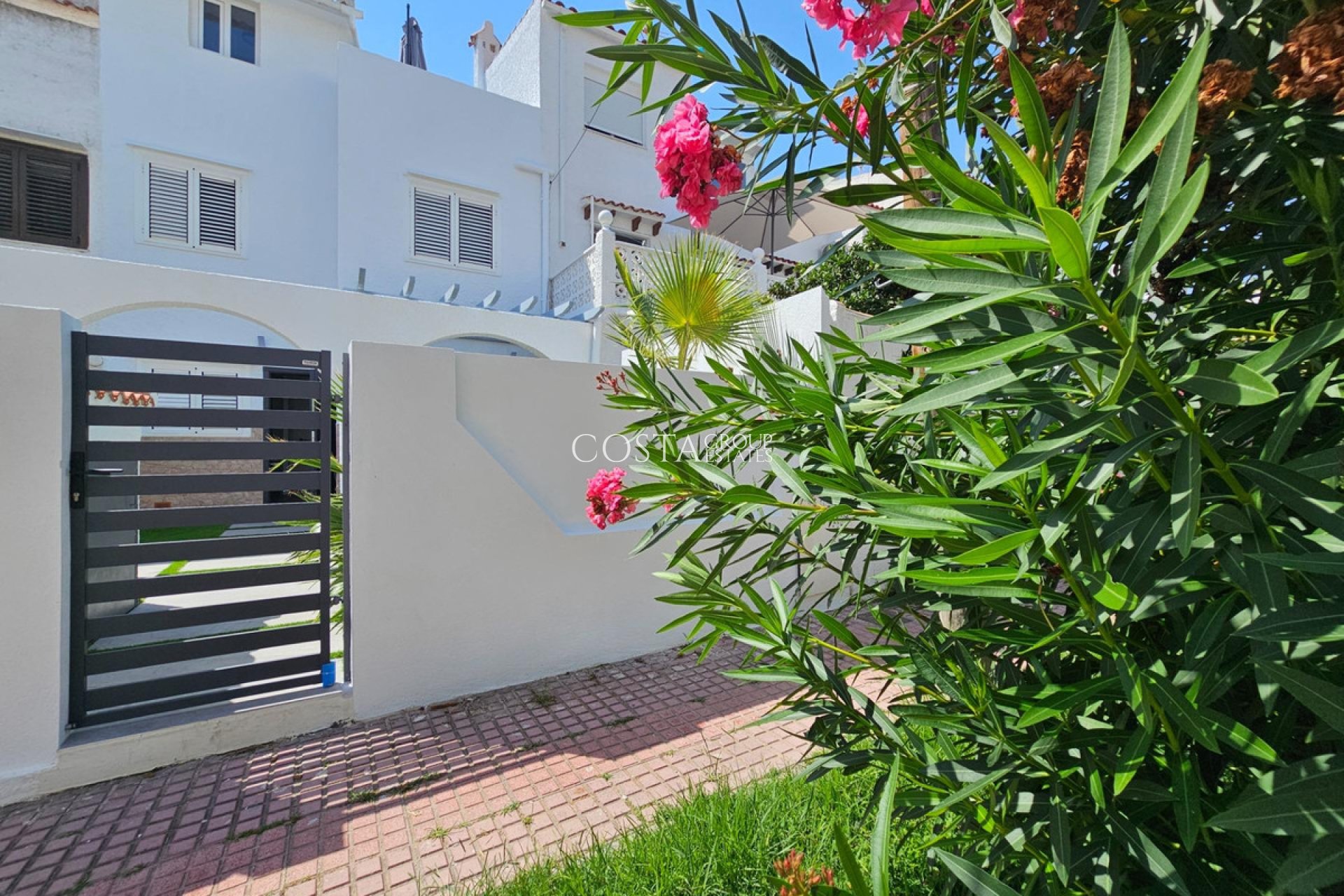 Revente - Maison -
Torrevieja