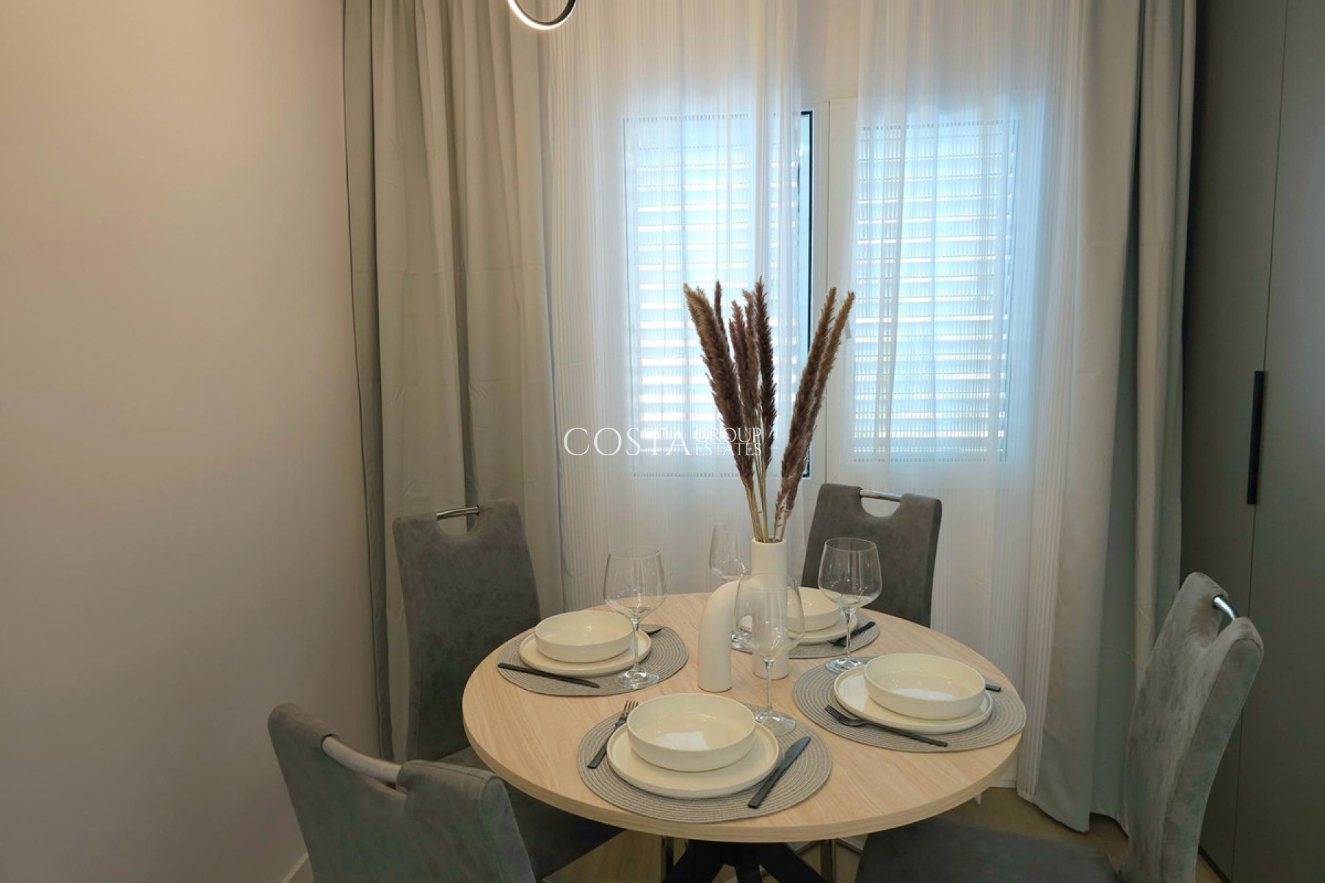 Revente - Maison -
Torrevieja