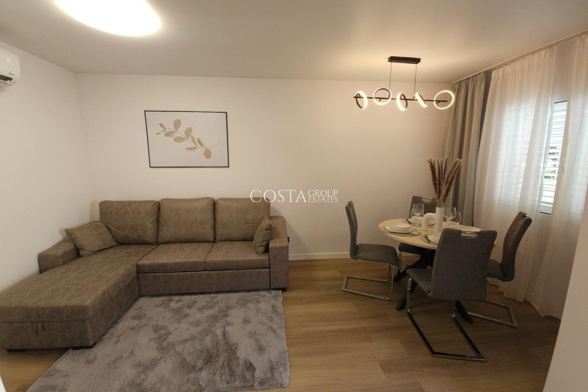 Revente - Maison -
Torrevieja