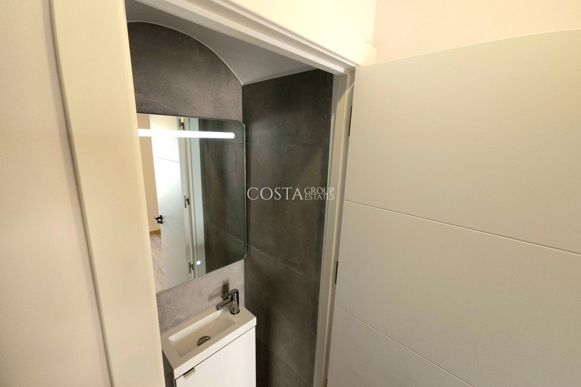 Revente - Maison -
Torrevieja