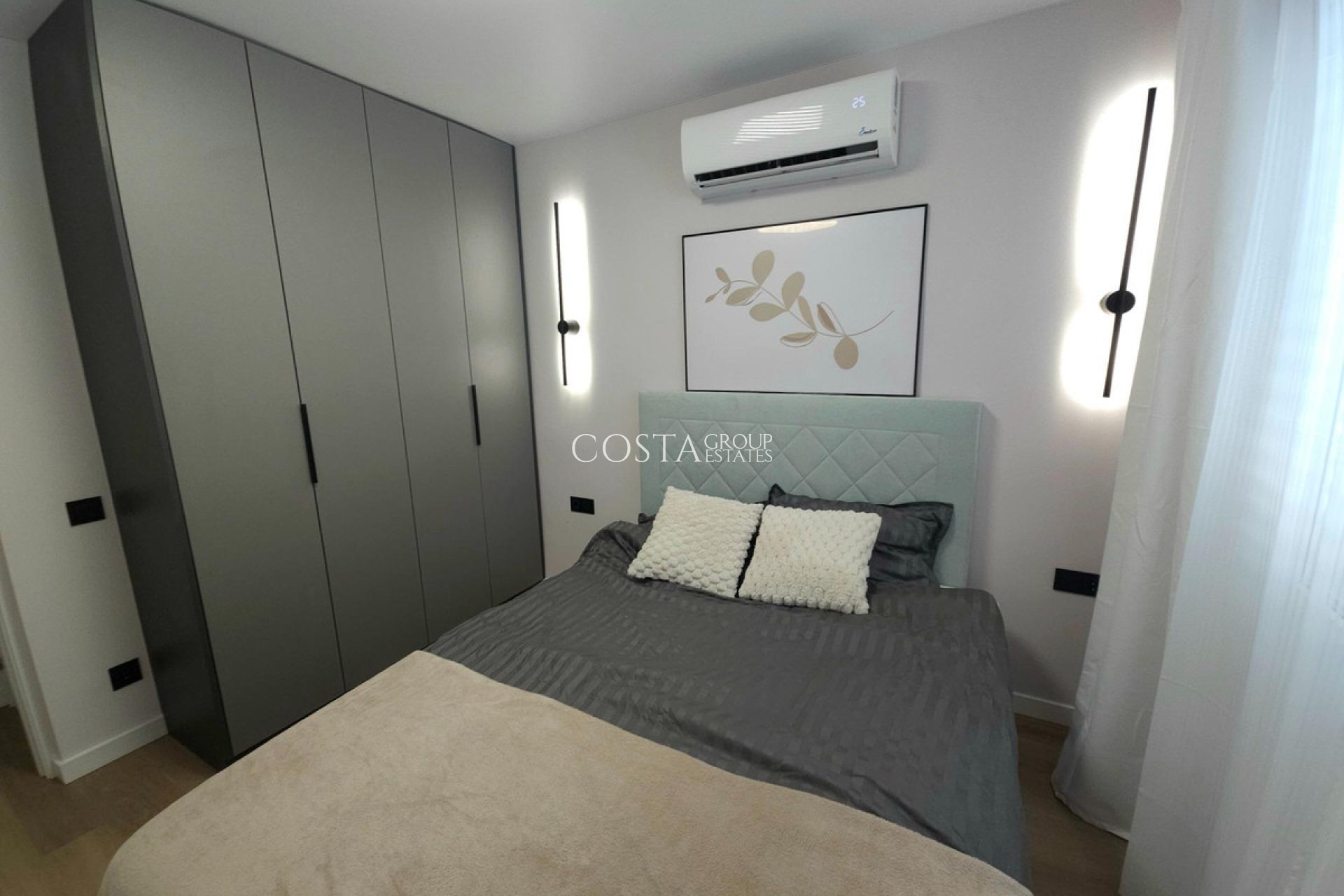 Revente - Maison -
Torrevieja