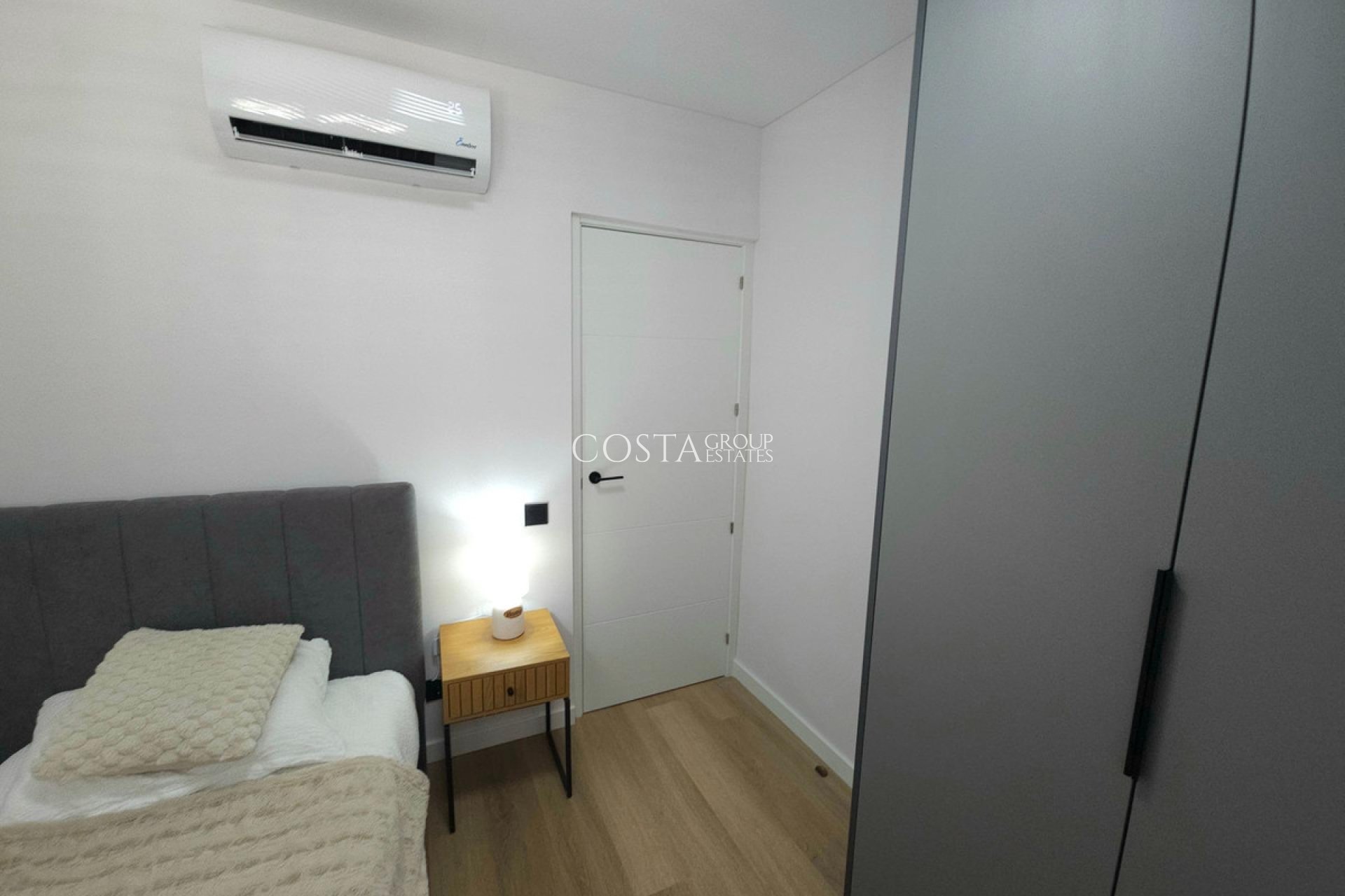 Revente - Maison -
Torrevieja