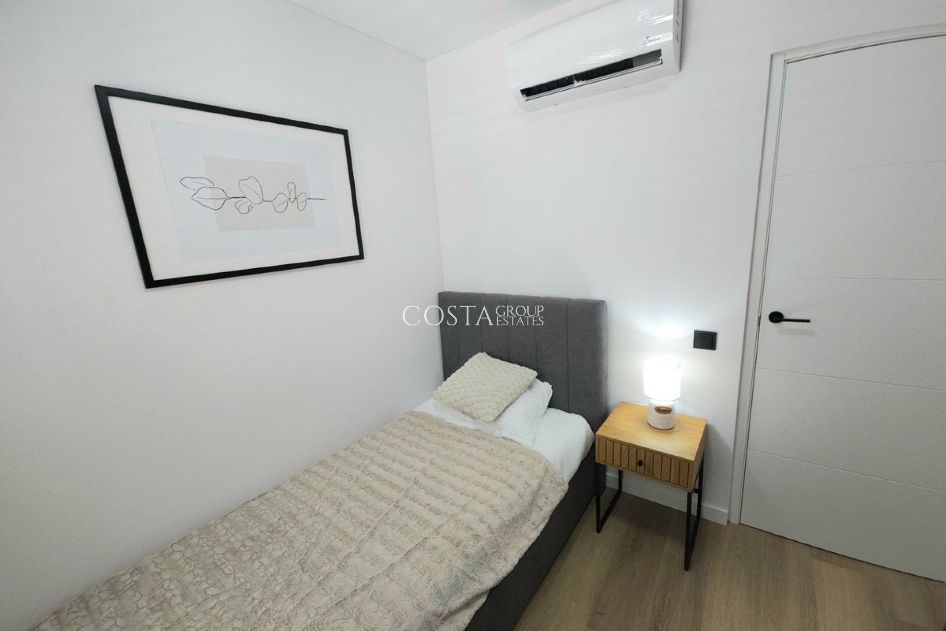 Revente - Maison -
Torrevieja