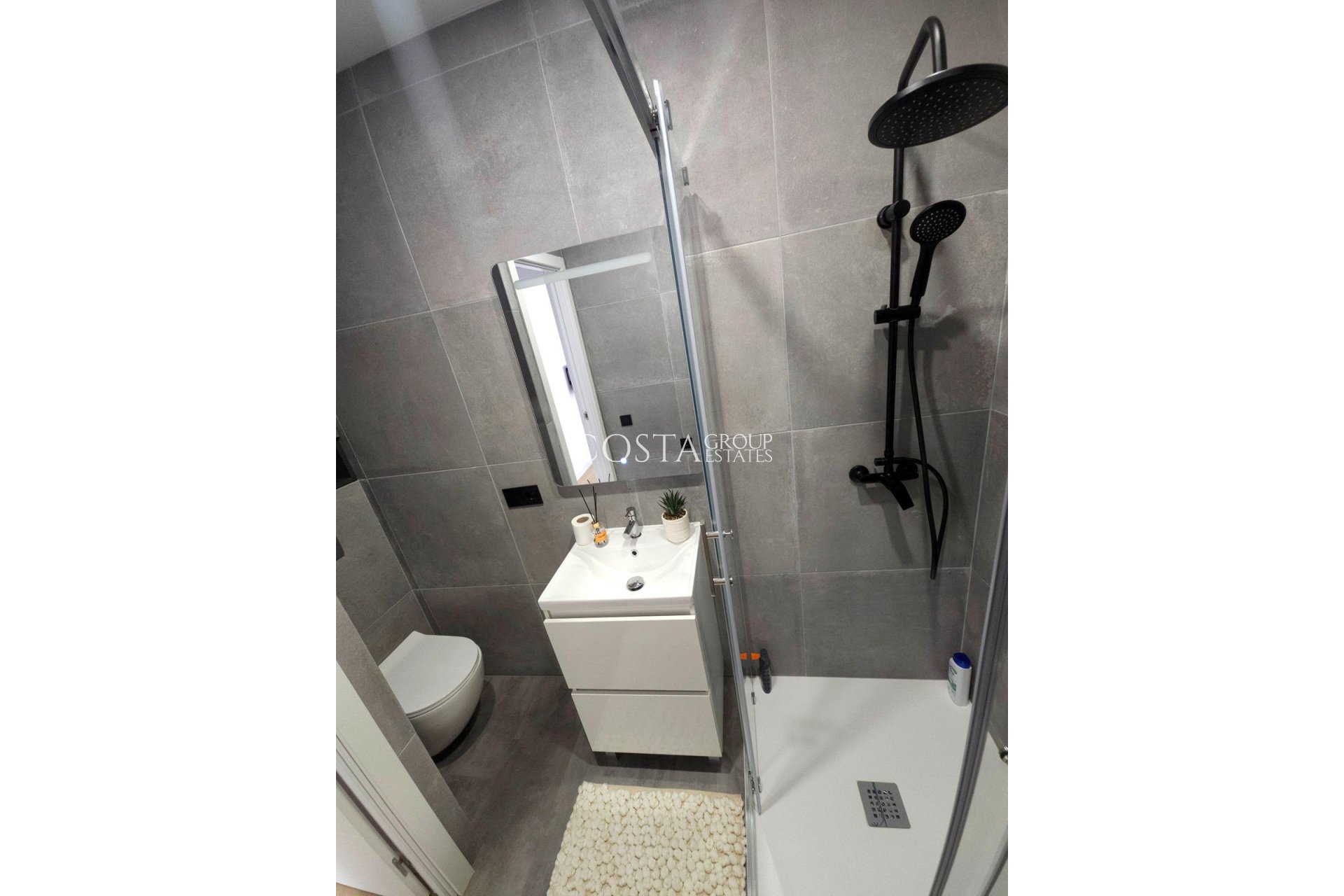 Revente - Maison -
Torrevieja