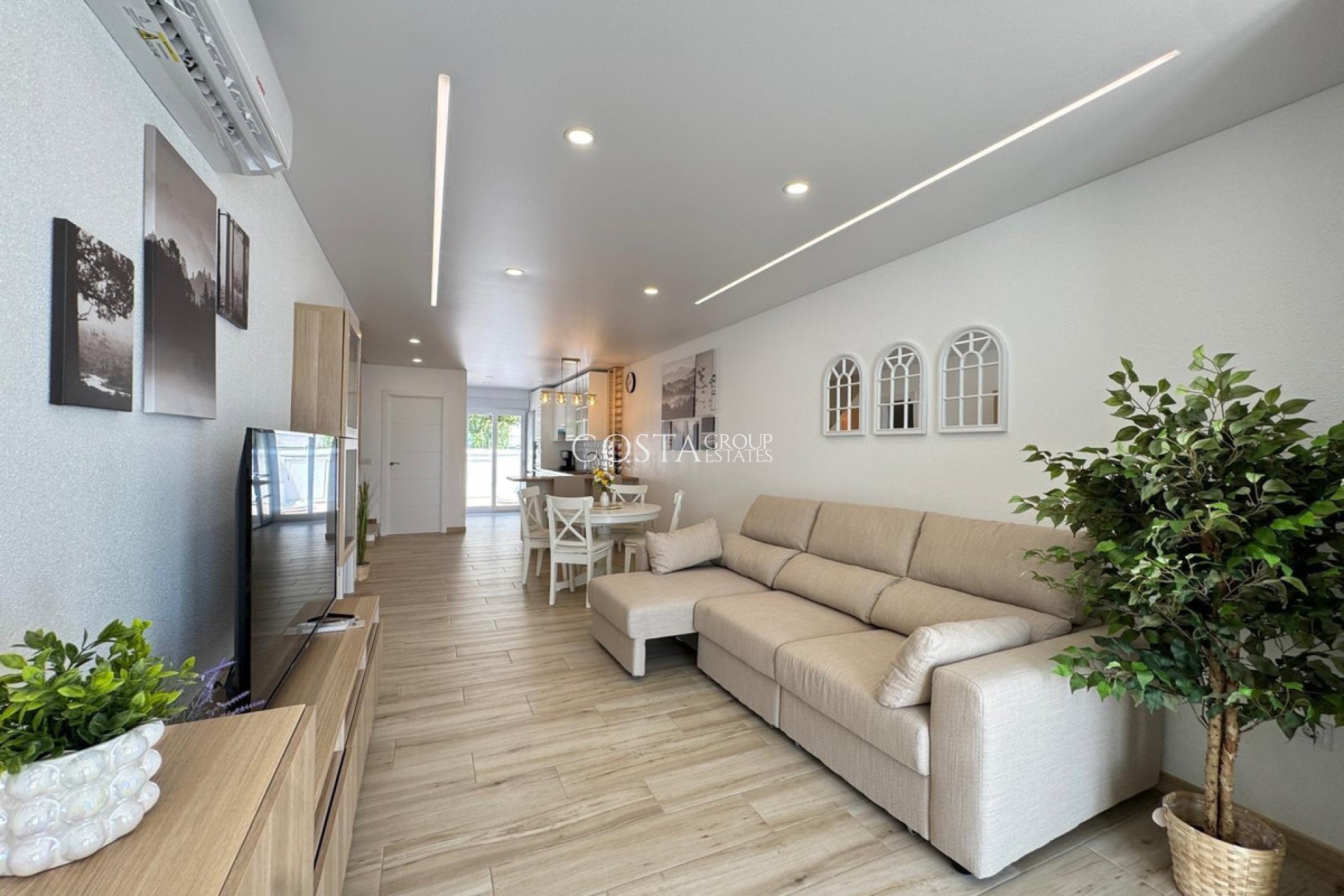 Revente - Maison -
Torrevieja