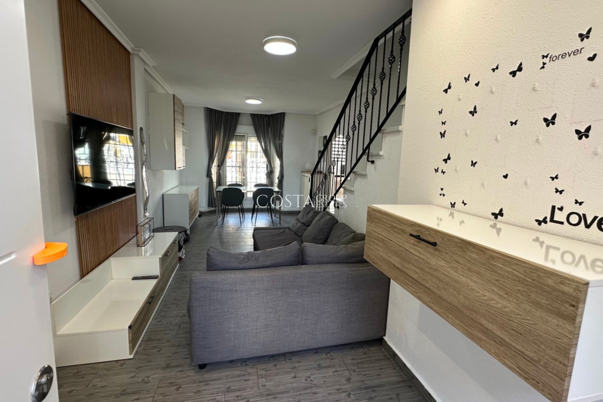 Revente - Maison -
Urbanización El Raso