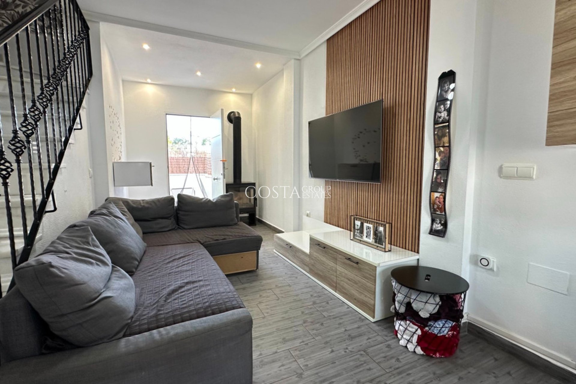 Revente - Maison -
Urbanización El Raso