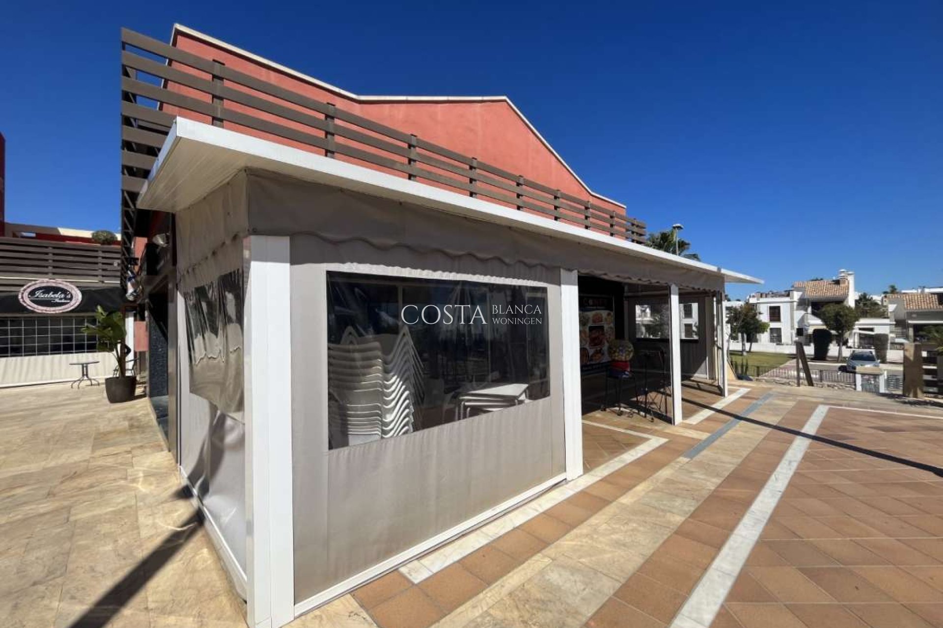 Revente - Propriété commerciale -
Dehesa de Campoamor