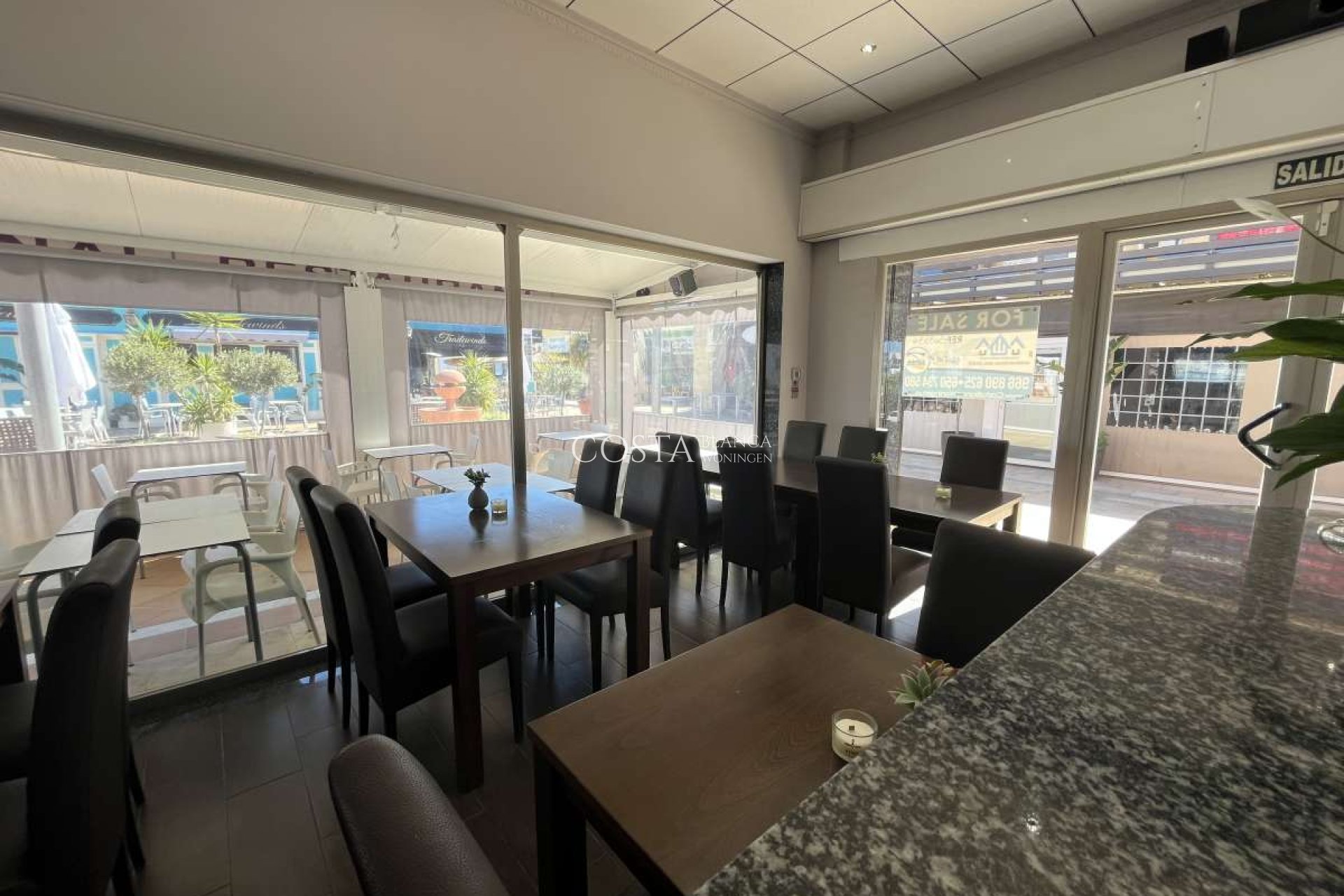 Revente - Propriété commerciale -
Dehesa de Campoamor