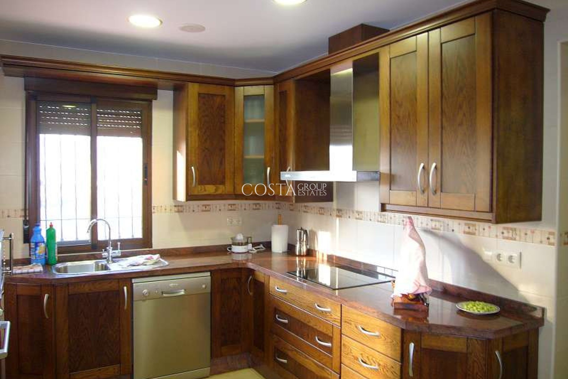 Revente - Villa -
Abanilla - Abanilla Centro