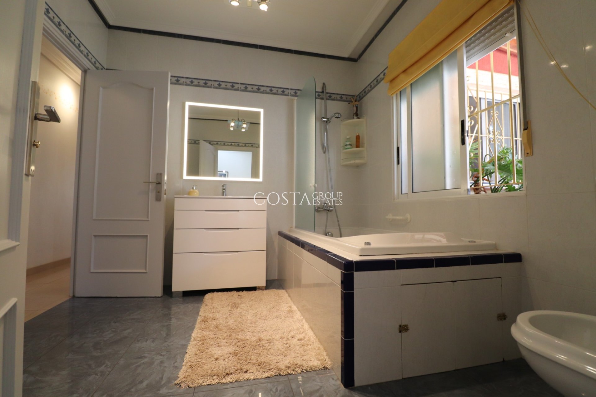 Revente - Villa -
Algorfa - Lomas de La Juliana