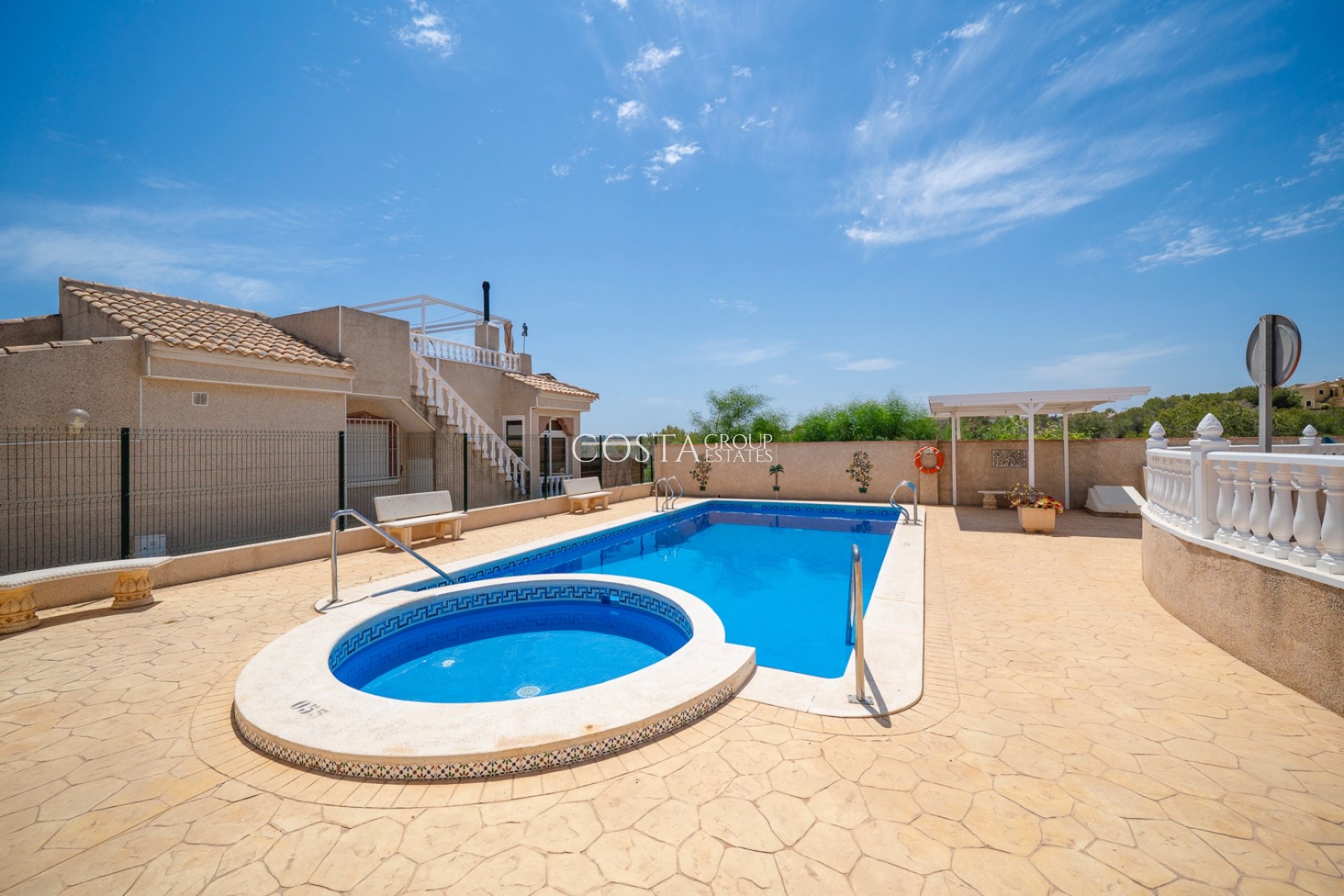 Revente - Villa -
Algorfa
