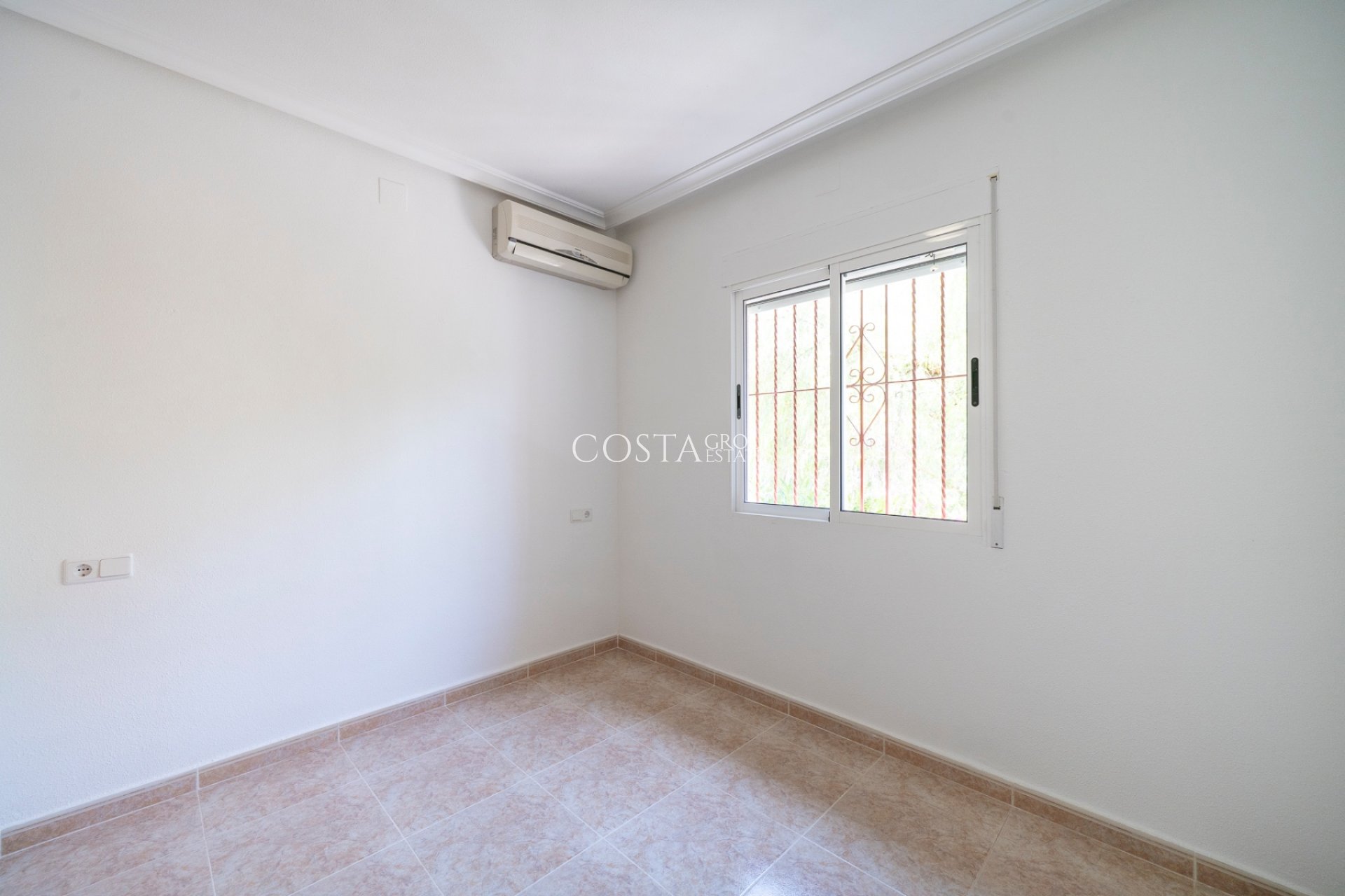 Revente - Villa -
Algorfa