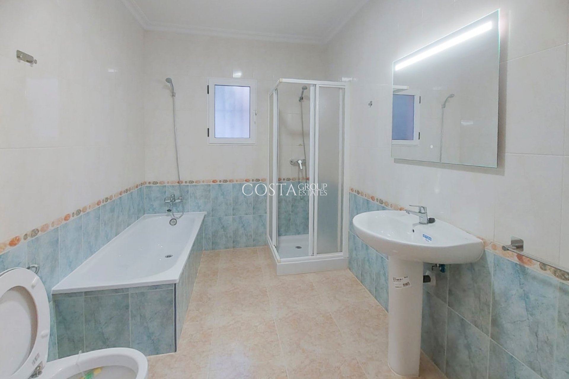 Revente - Villa -
Algorfa