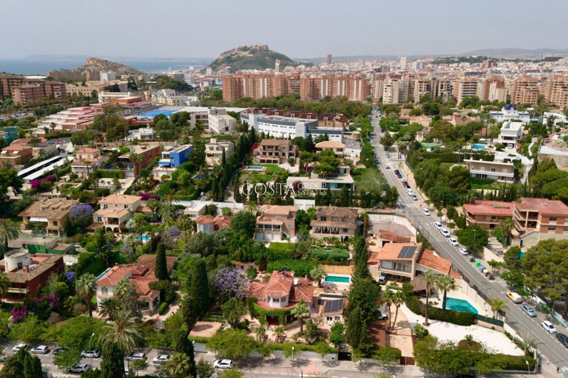 Revente - Villa -
Alicante - Alicante Centro