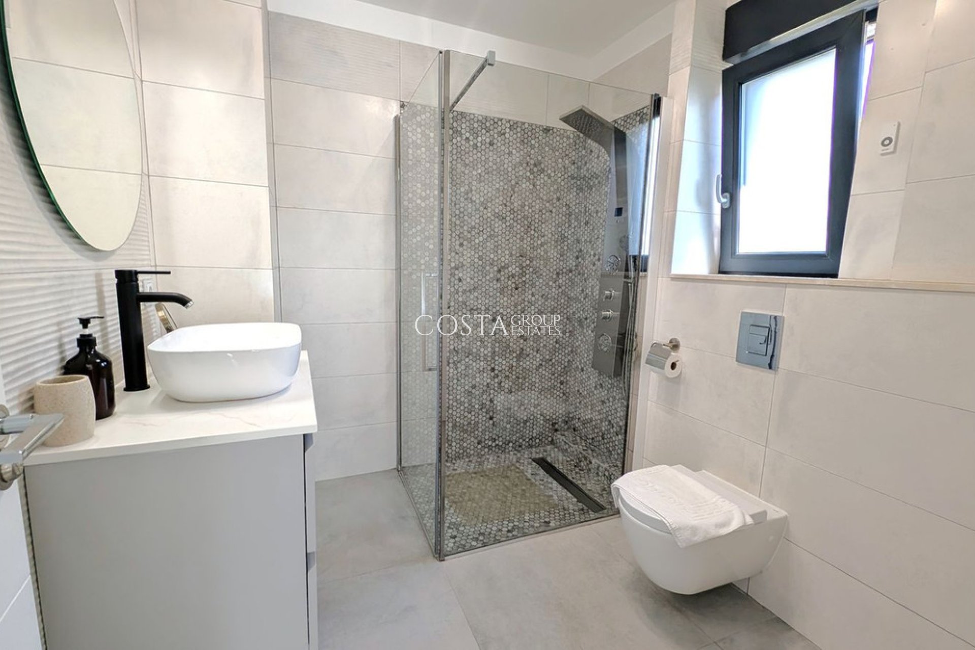 Revente - Villa -
Alicante - Alicante Centro