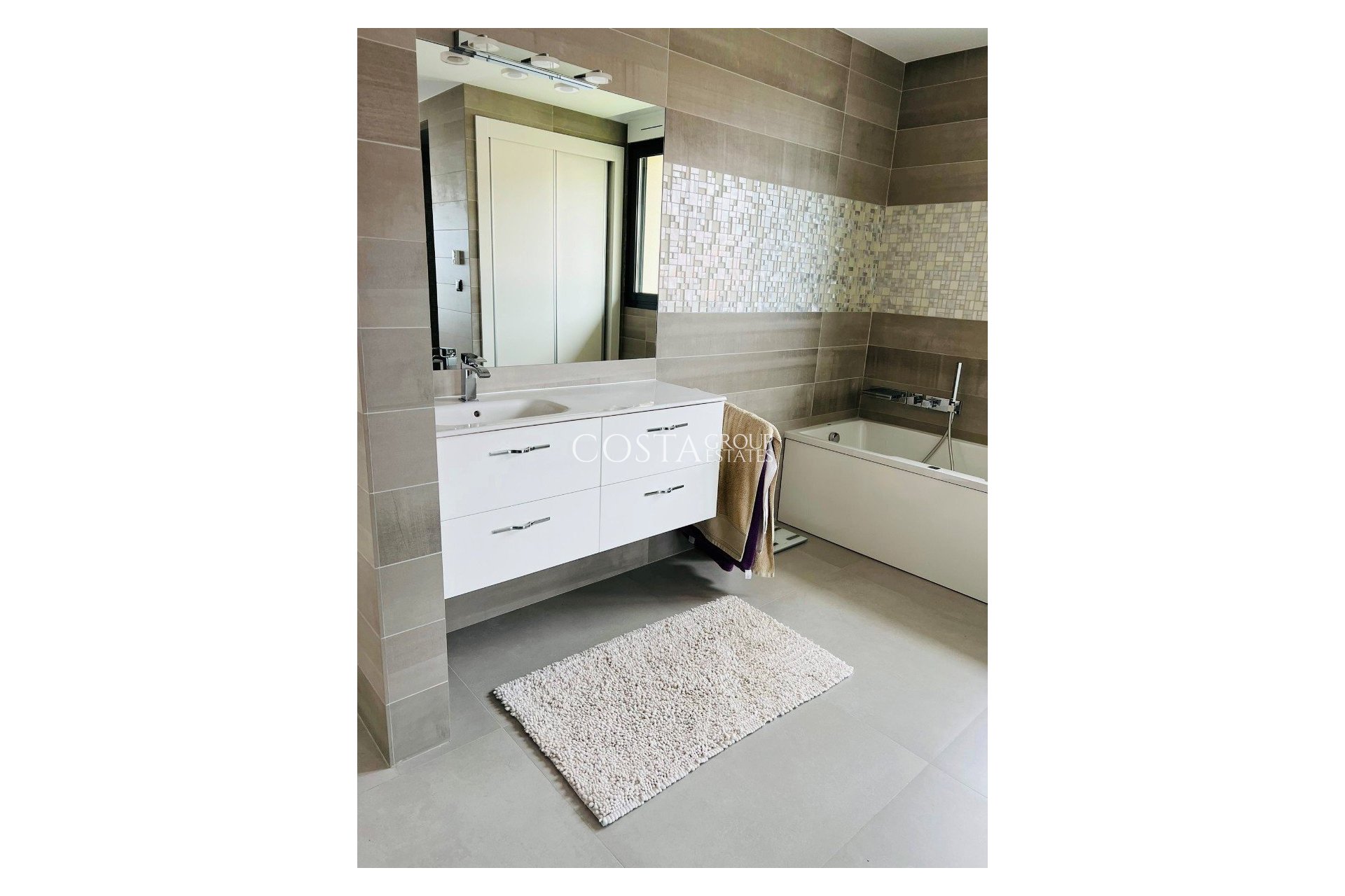 Revente - Villa -
Altea - Altea Centro
