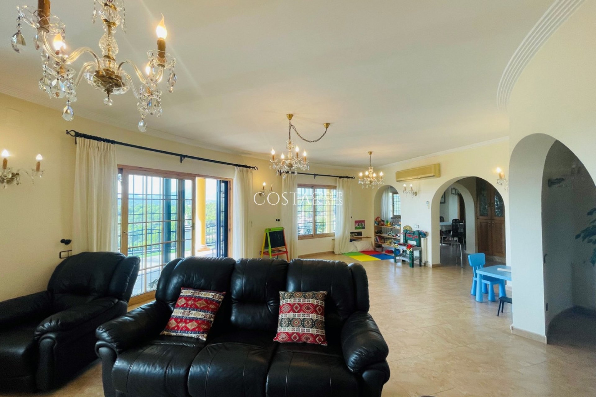 Revente - Villa -
Altea - Altea Centro