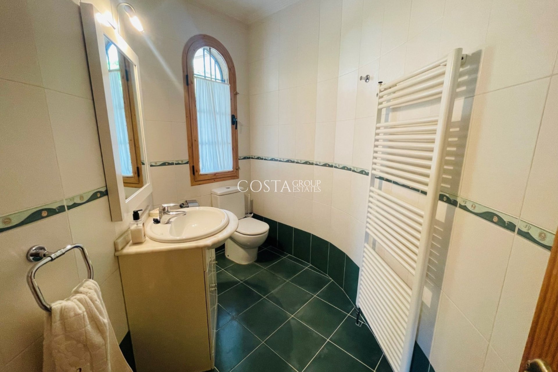 Revente - Villa -
Altea - Altea Centro