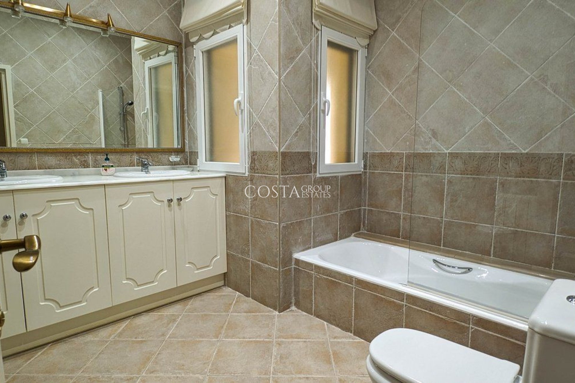 Revente - Villa -
Altea - Altea Centro