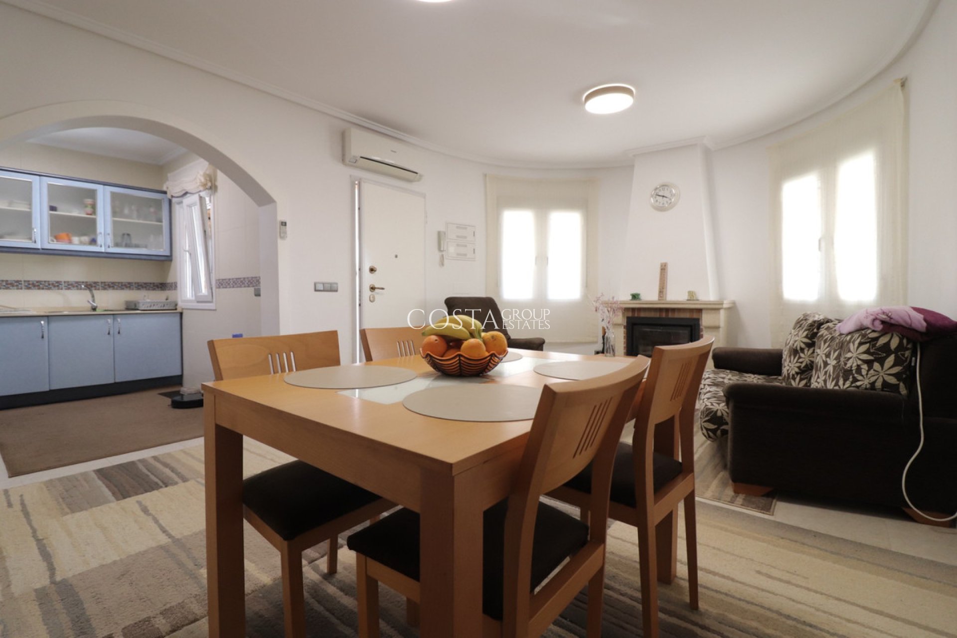Revente - Villa -
Benijofar