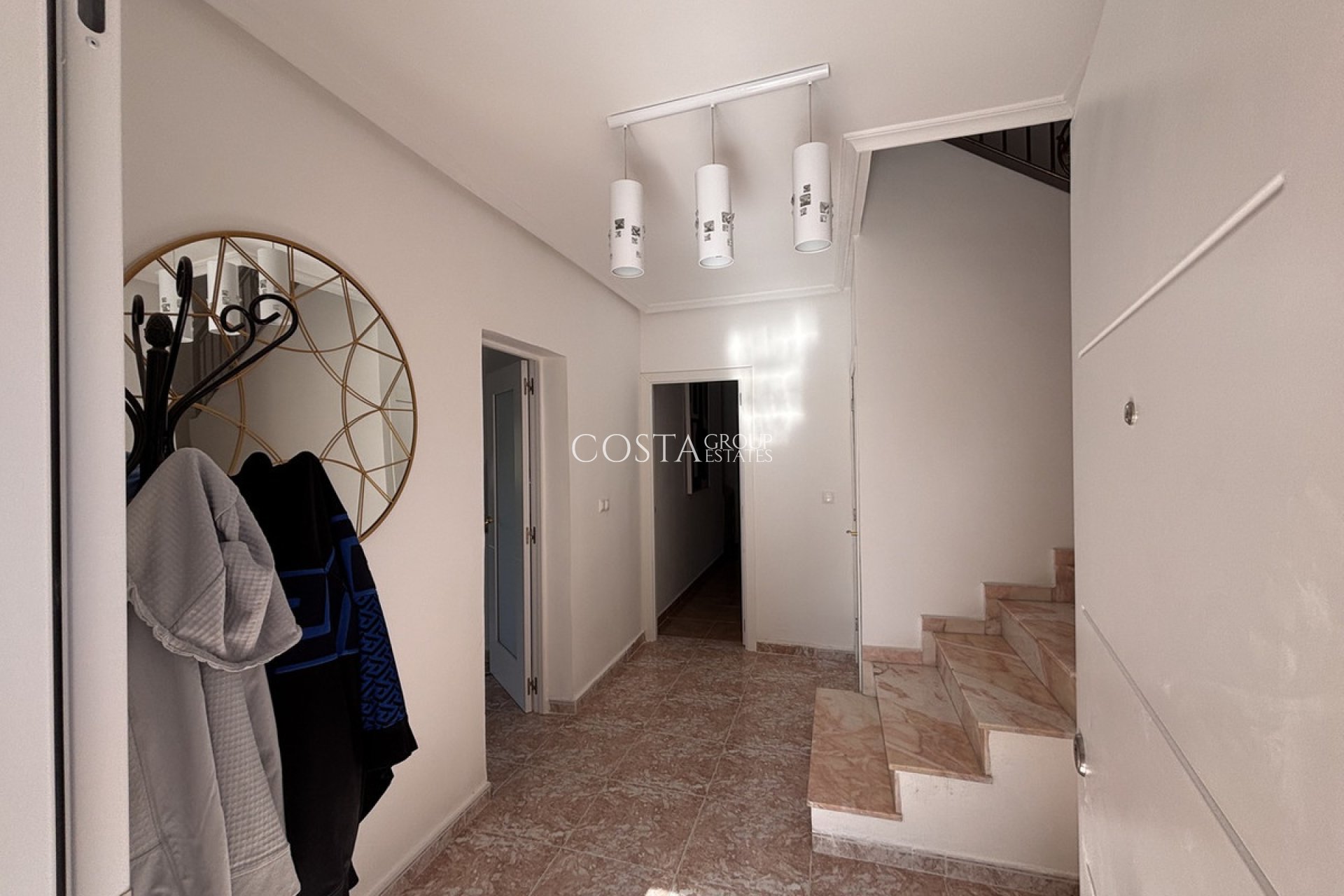 Revente - Villa -
Benijofar