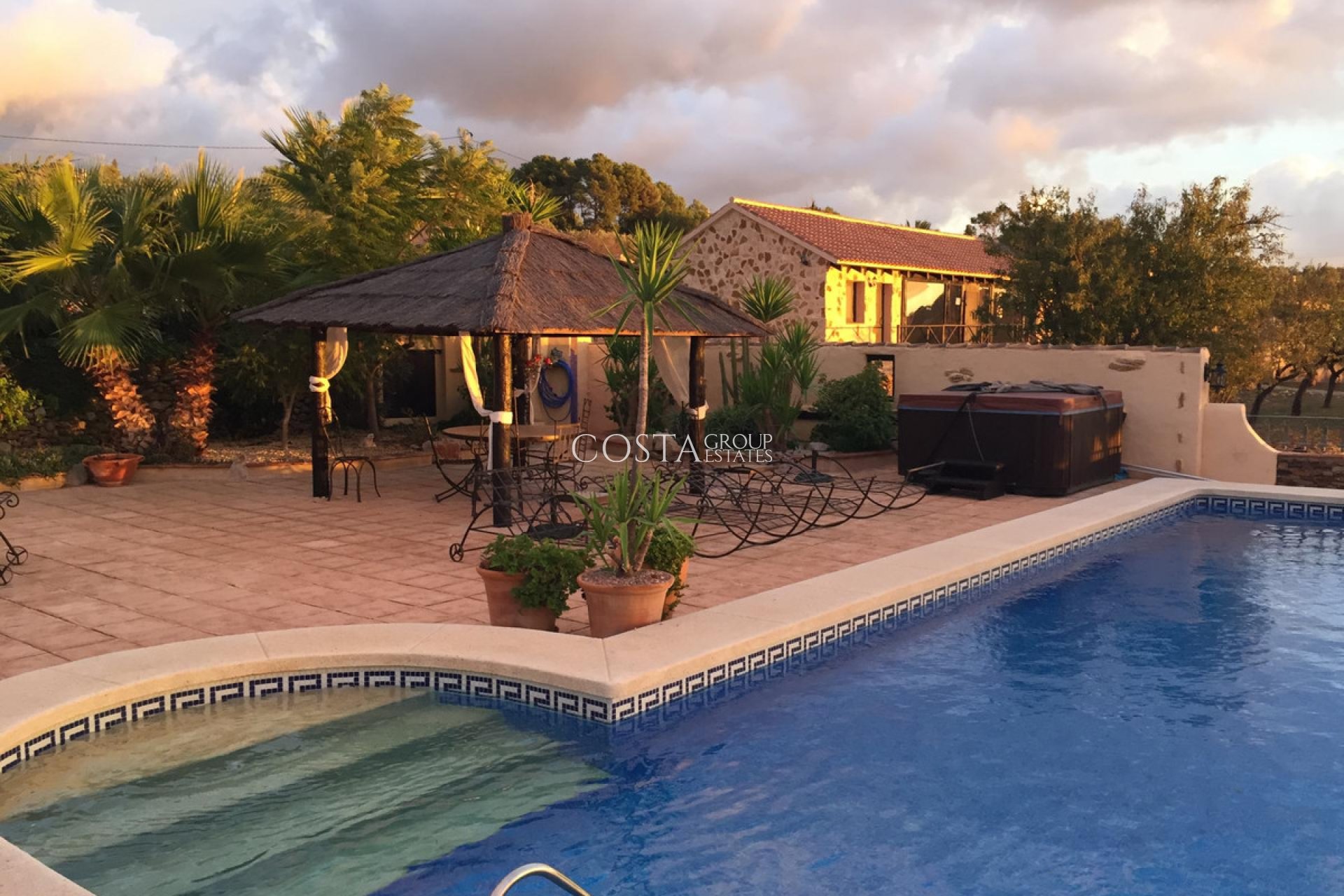 Revente - Villa -
Benissa - Benissa Centro