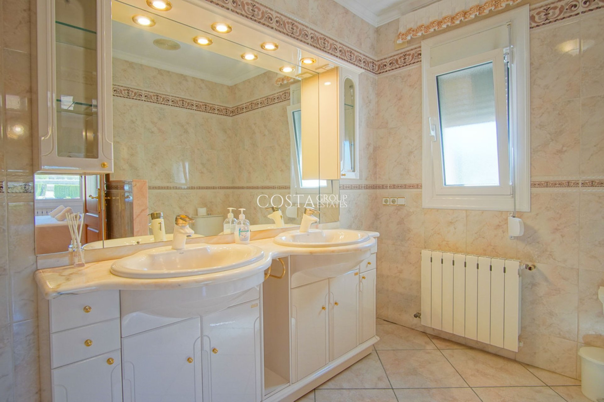 Revente - Villa -
Benissa - Benissa Centro