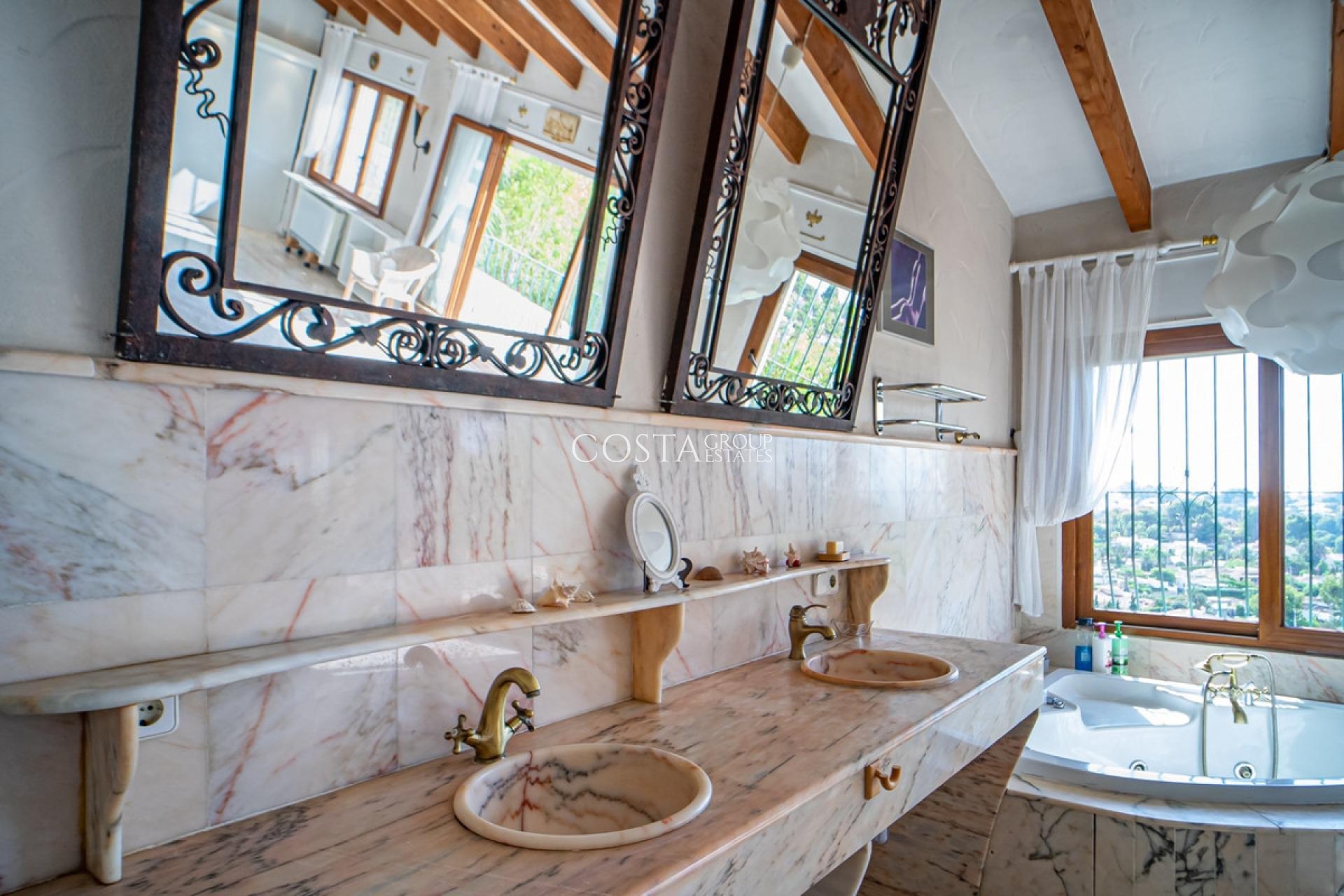 Revente - Villa -
Benissa - Benissa Centro