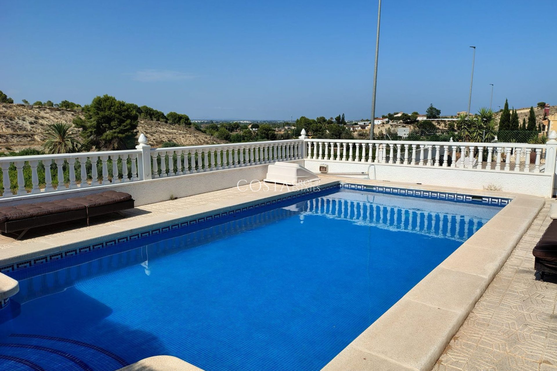 Revente - Villa -
Bigastro