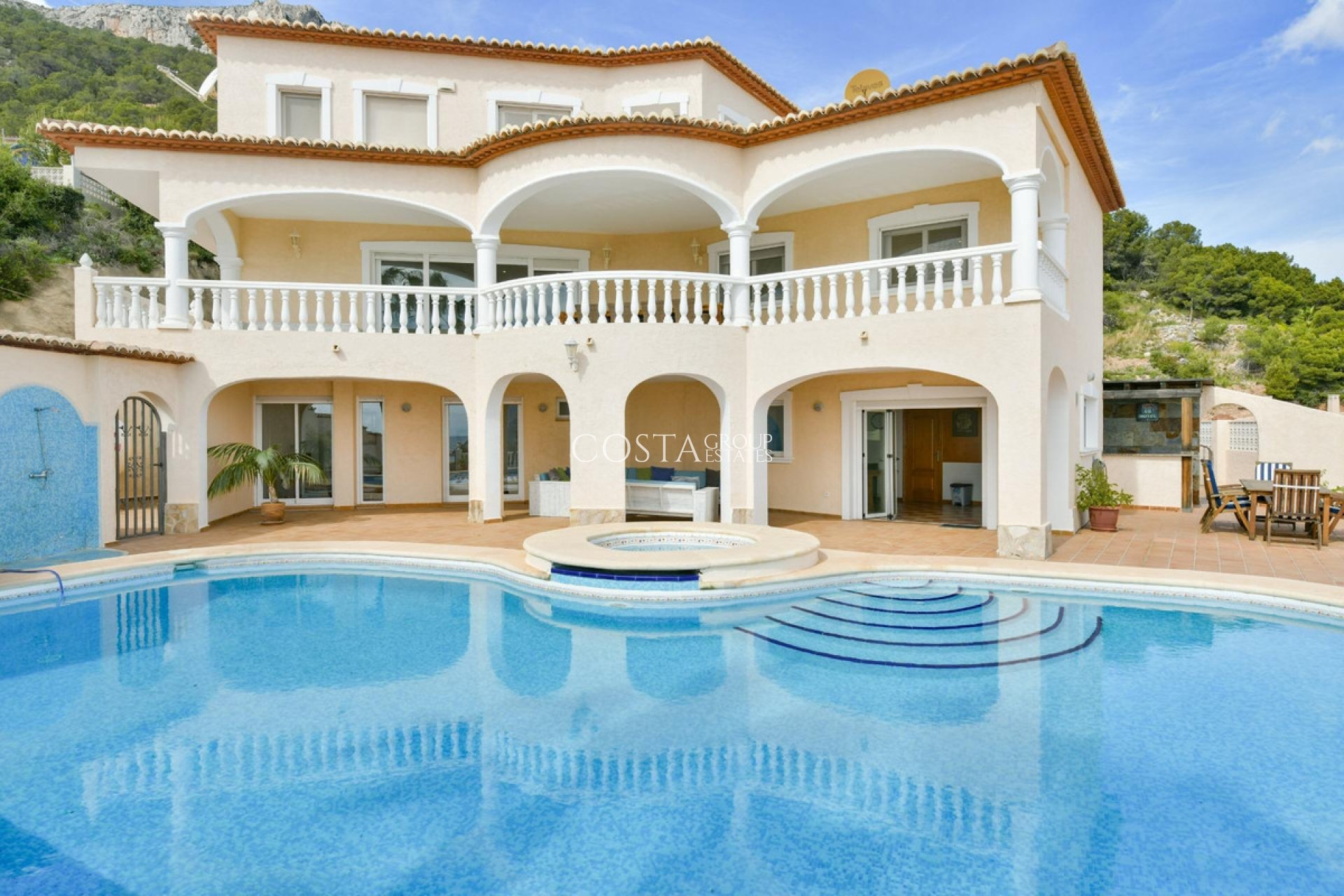 Revente - Villa -
Calpe - Calpe Centro
