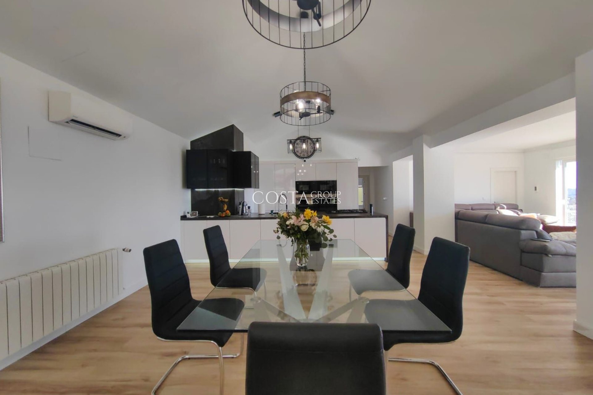 Revente - Villa -
Calpe - Calpe Centro