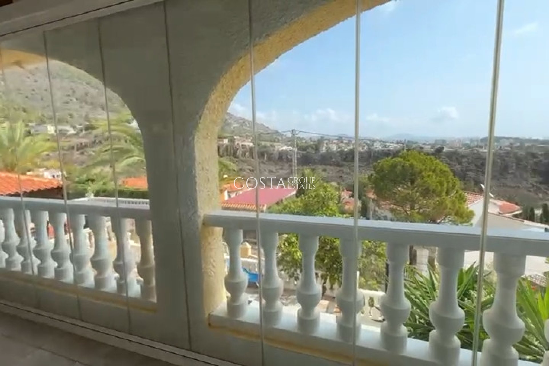 Revente - Villa -
Calpe - Calpe Centro
