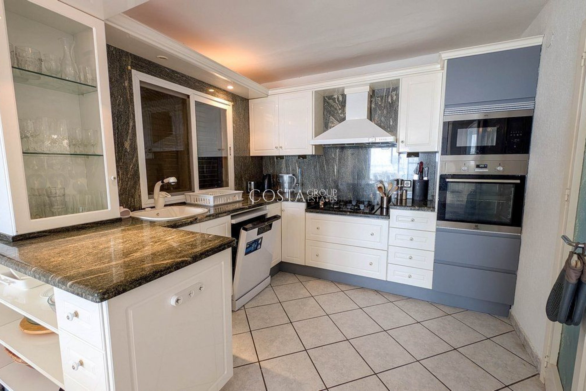 Revente - Villa -
Calpe - Calpe Centro